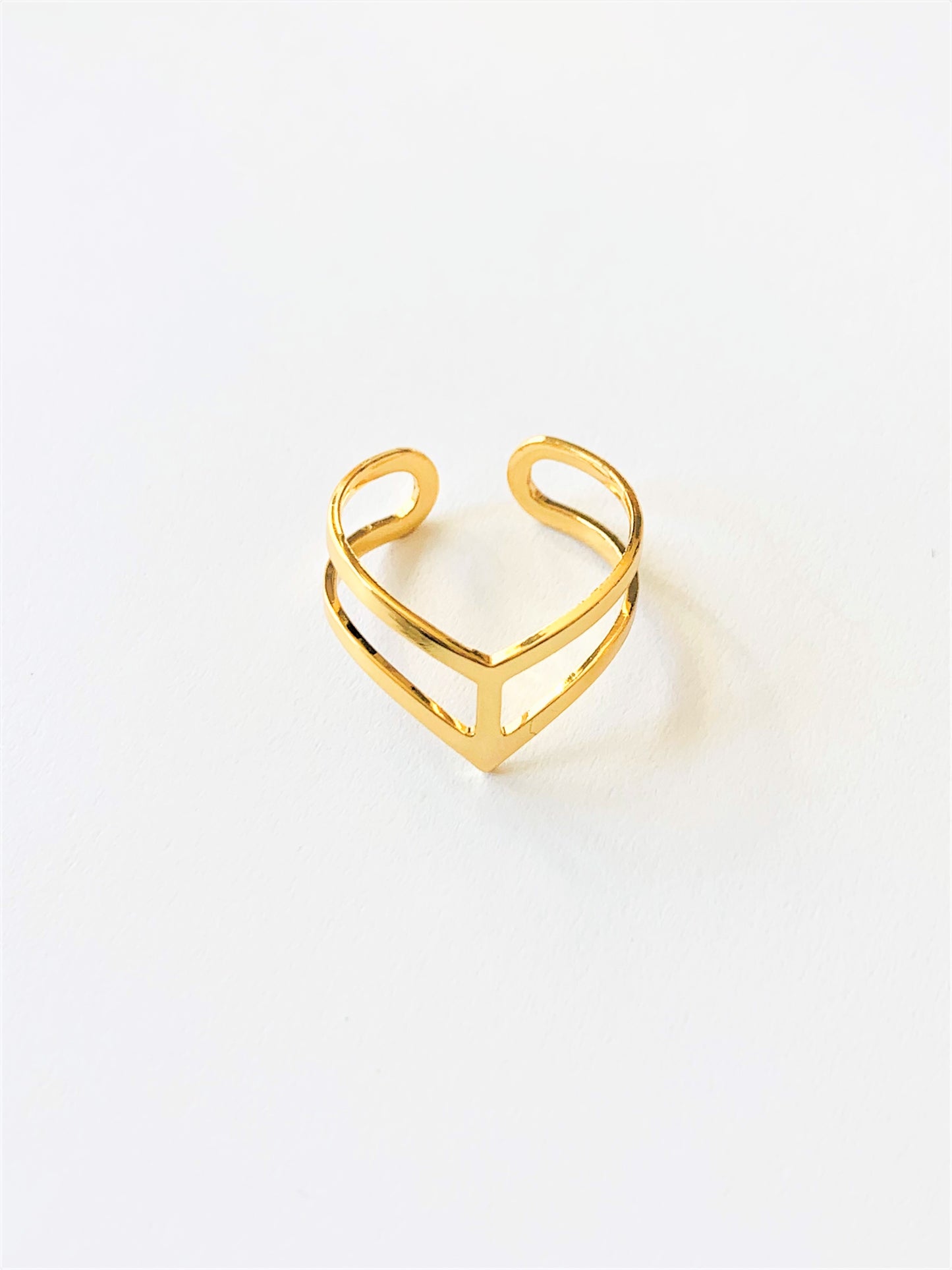 Curved Chevron Ring